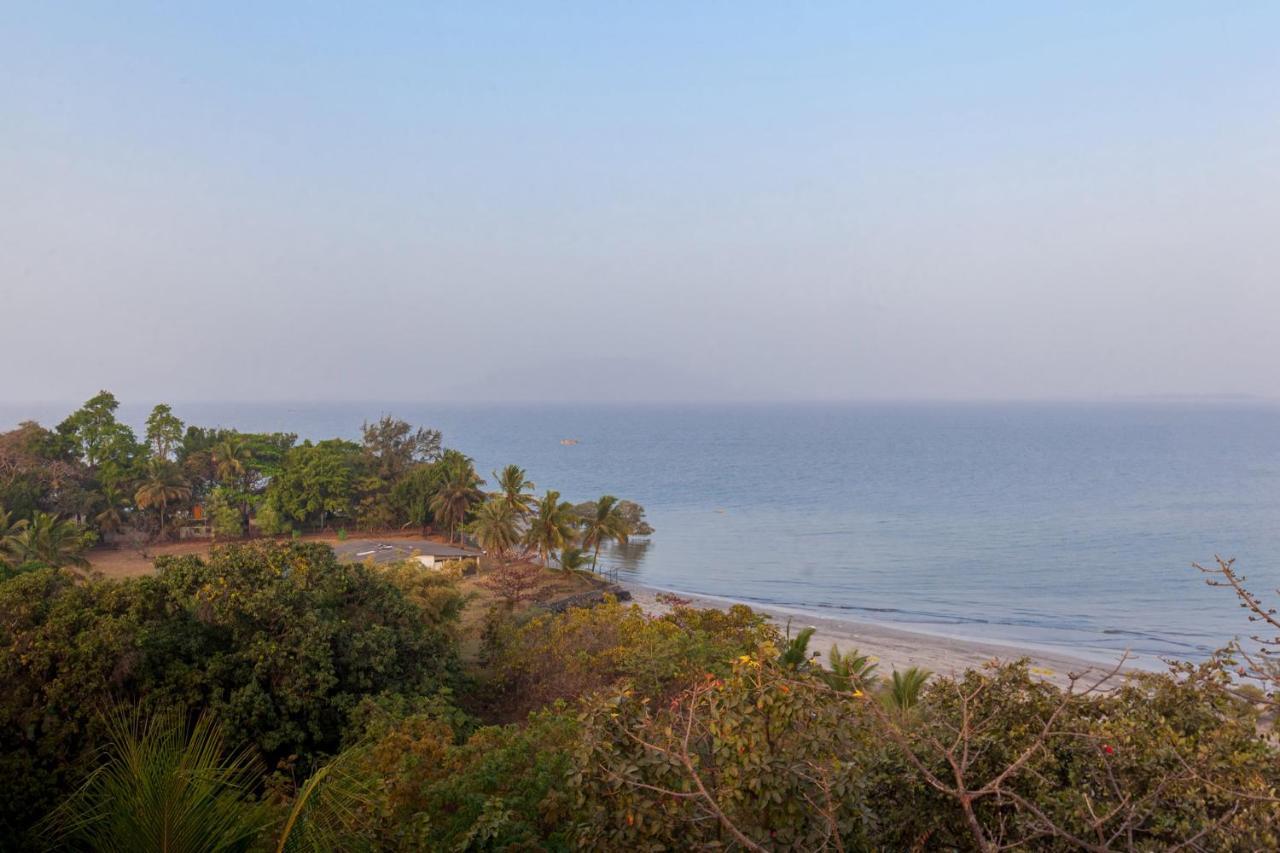 The Blue Horizon By Stayvista - Featuring A Beach-View Villa With A Swimming Pool, Indoor Games, And A Relaxing Balcony Alibag Luaran gambar