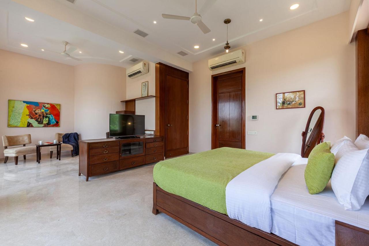 The Blue Horizon By Stayvista - Featuring A Beach-View Villa With A Swimming Pool, Indoor Games, And A Relaxing Balcony Alibag Luaran gambar